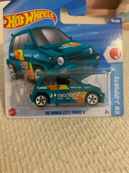 Hotwheels - 6