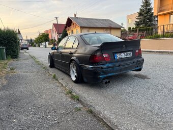 BMW E46 323i street drift - 6