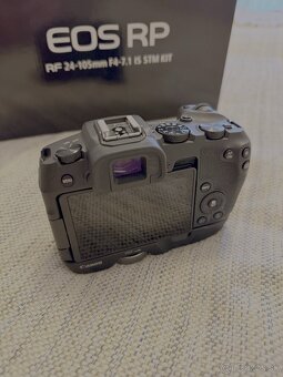 Canon EOS RP + Canon Grip EG-E1 - 6