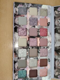 Paleta očných tieňov - 6