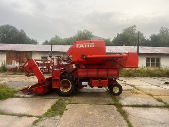 Kombajn fahr , claas , john deere - 6