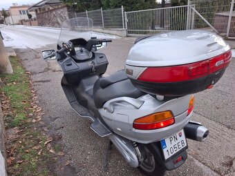 Suzuki burgman 650 - 6