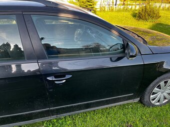 Rozpredam vw Passat b6 2.0 TDi 103kw 6q manuál - 6