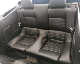 Ford Mustang 3.7 V6 Convertible S197 - 6
