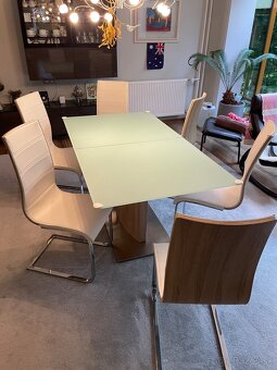 Moderný stôl  + 6ks stoličiek - 6