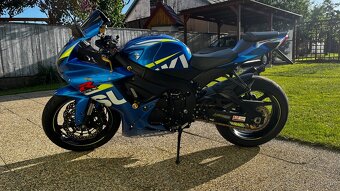 Suzuki GSXR 600 2015 - 6