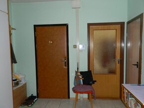 3-izbový byt s balkónom, širšie centrum, Rožňava - 6