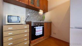 Jednoizbový byt s balkónom v komplexe KOLOSEO - 6
