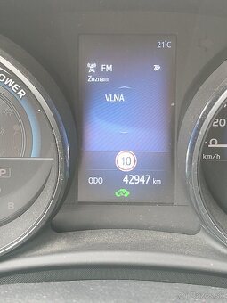 Toyota Auris 1.8 VVT-i Hybrid - 6