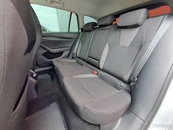 Škoda Octavia Combi 2.0 TDI SCR Ambition DSG - 6