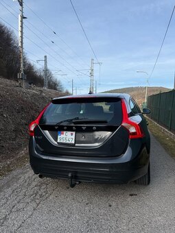 Volvo V60 2.0 D3 5válec 100kw/136PS manuál-6,Summum,Xenon - 6