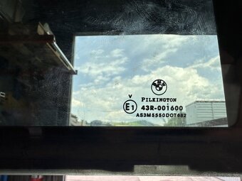 Sklo okno na BMW 7 e65/66 - 6