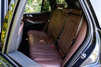 BMW X5 xDrive45e 290kW / TOP STAV / HarmanKardon / FULL LED - 6