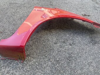 Mitsubishi Colt predny blatnik, naraznik - 6