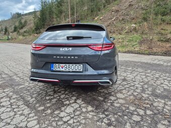 Kia proceed 1,5 T-GDi 7DCT GT-LINE 118 kw - 6