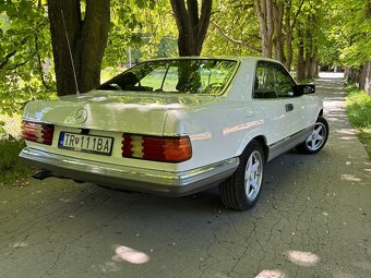 Mercedes-Benz 380 SEC W126 – biela klasika s V8 - 6