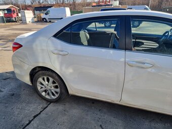 Toyota Corolla 1.6 valvematic r.v.2015 - 6