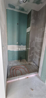 Ponúkam NA PREDAJ 4 izbový PENTHOUSE v meste Nové Zámky - 6