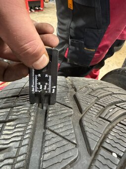 Zimné Pneu Michelin 245/35/ R19 - 6
