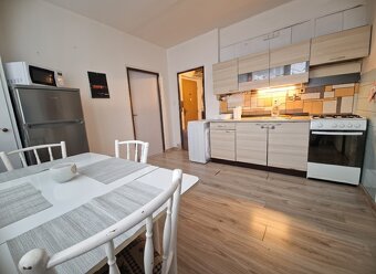 Prenájom slnečného 2-izbového bytu – Podborová, Jabloňová 14 - 6