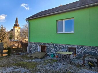 Rodinný dom s garážou a záhradou. - 6
