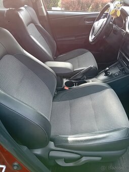 Toyota Auris - 6