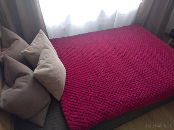 Velka puffy prikryvka, deka FUCHSIA - 6