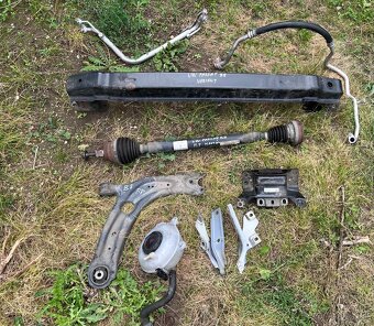 VW Passat b8 2.0TDI 1.6TDI Rozpredam na náhradné diely - 6