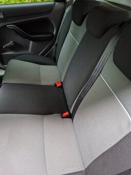 Ford Focus AC Kombi 2010 1.6 TDI - 6