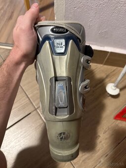 Predám SADA dámske lyže 140cm a lyžiarky 24cm palice 110 - 6