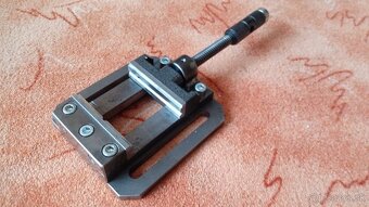 Zverak pod vrtacku - 6