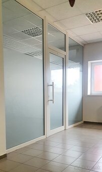 Kancelárske-obchodné priestory-centrum Prievidza - 6