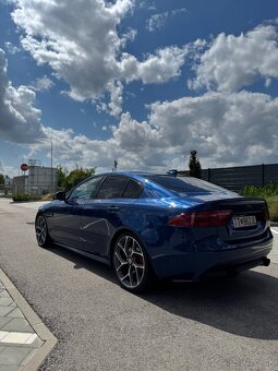 Jaguar XE S V6 340k - 6