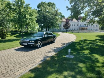 Jaguar XJ - 6