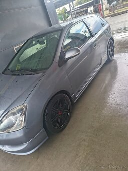 HONDA CIVIC 1.6 BENZÍN 81KW.2010ROK VÝROBY NOVÉ STK A EK - 6