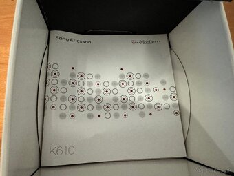 Sony Ericsson K610i - 6