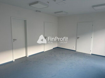 Vykurované obchodno-skladovacie a výstavné priestory na pren - 6