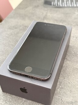 iPhone 8 - 6