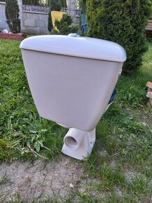 Záchod/toaleta s WC doskou - 6