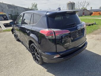 Toyota RAV4 Hybrid - 6