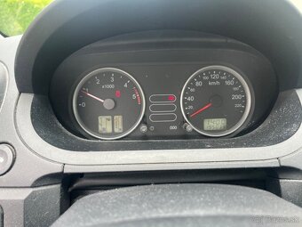 Ford fiesta - 6
