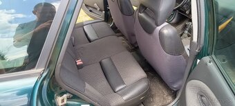 volvo v40 - 6