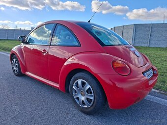 VW New Beetle - 6