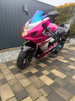 Suzuki GSX-R 600 - 6