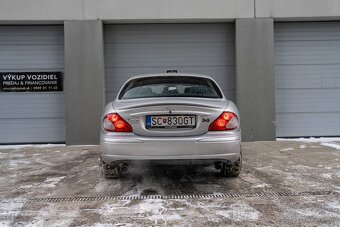 Jaguar X-type 3.0 V6 4X4 169kw M5 - 6