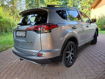 Toyota RAV4, 2.0 benzin, 4x4 AWD. 7st automat - 6