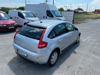 Citroen C4 1.4 benzín (KFU), 65kW, MT/5, rok:04.2010. - 6