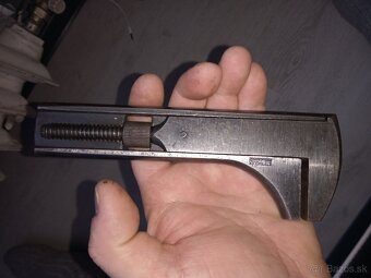 Francúzsky kľúč Mercedes Benz - 6