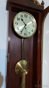 Predám funkčné starožitné pondusové hodiny Gustav Becker (ti - 6