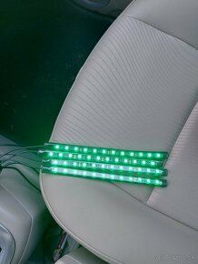 Farebné LED Podsvietenie interiéru auta - 6